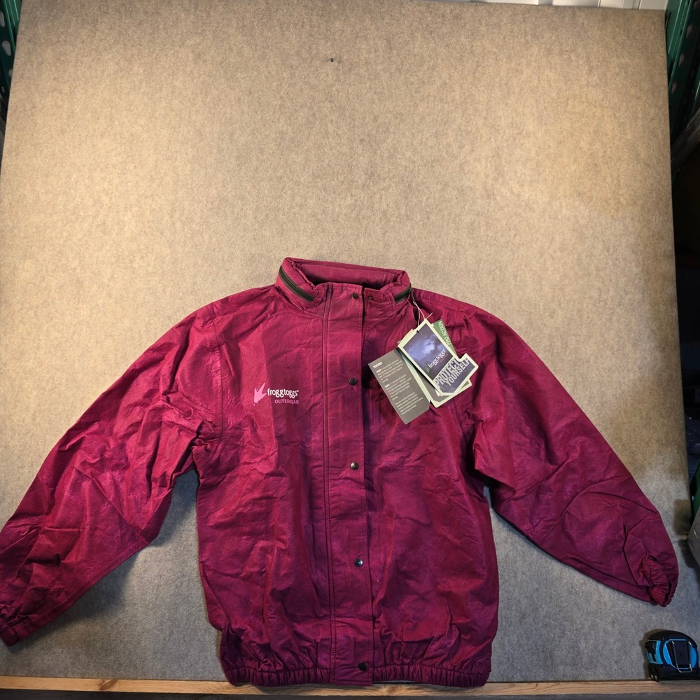 NWT Frogg Toggs Pro Action Rain Jacket Womens M Magenta Pink Waterproof Hooded